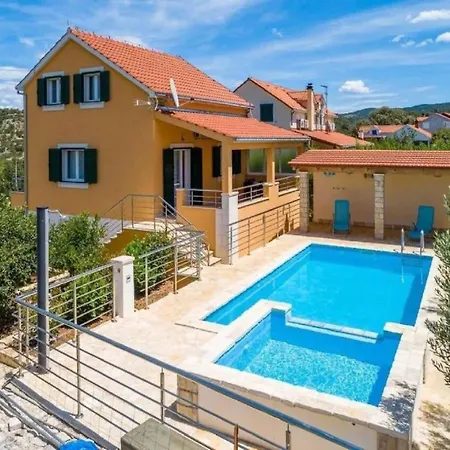 Casa de Férias Sunny With Pool *